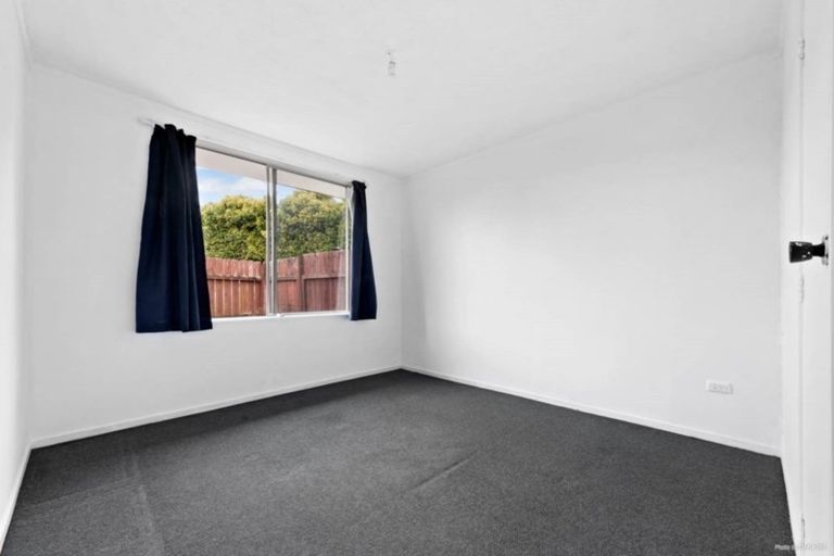 Photo of property in 1/81 Seabrook Avenue, New Lynn, Auckland, 0600