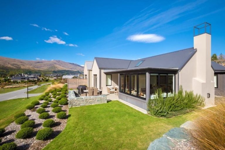 Photo of property in 7 Ogilvie Lane, Arrowtown, 9371