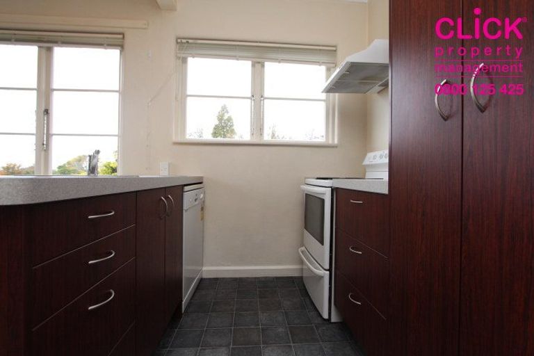 Photo of property in 4f Alva Street, Dunedin Central, Dunedin, 9016