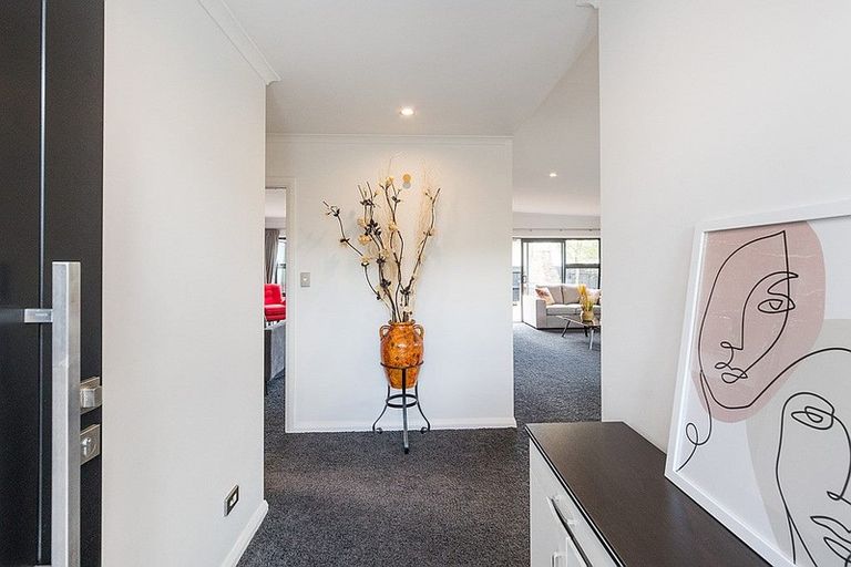 Photo of property in 121 Atawhai Road, Fitzherbert, Palmerston North, 4410