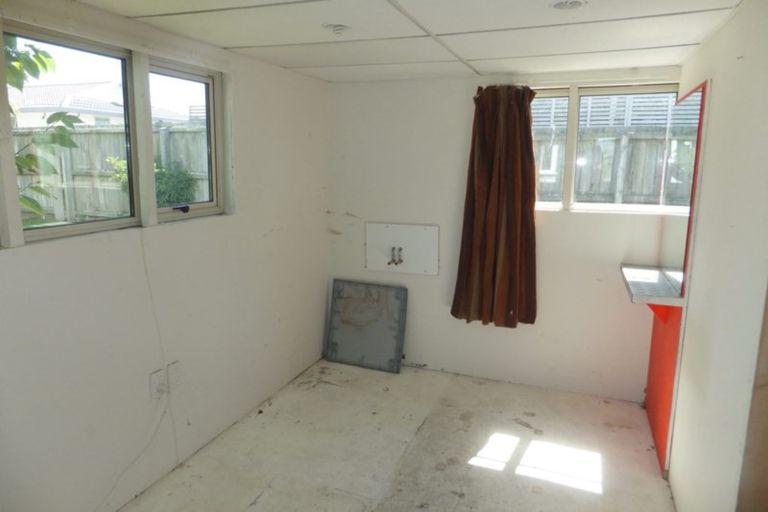 Photo of property in 126 Middlepark Road, Sockburn, Christchurch, 8042