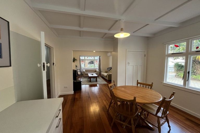 Photo of property in 45 Shakespeare Road, Bluff Hill, Napier, 4110