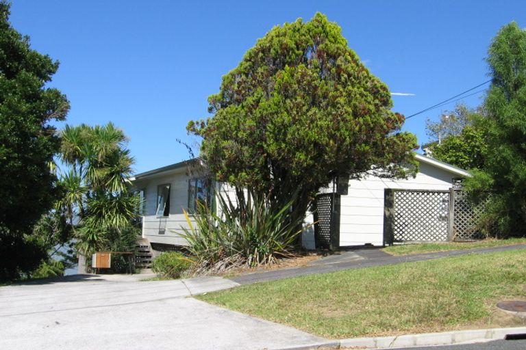 Photo of property in 15 Orchard Road, Browns Bay, Auckland, 0630