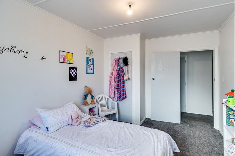 Photo of property in 906 Kiwi Street, Camberley, Hastings, 4120