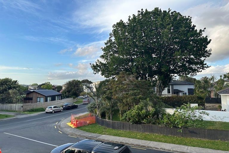 Photo of property in 1a Shamrock Lane, Te Atatu Peninsula, Auckland, 0610