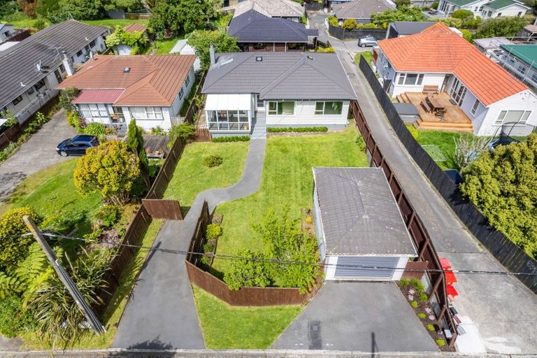 Photo of property in 342 Main Road, Tawa, Wellington, 5028