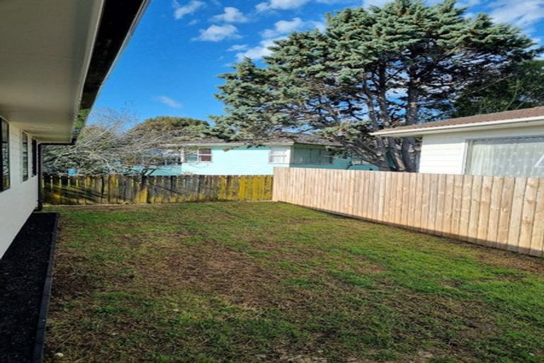 Photo of property in 43 Beeston Crescent, Manurewa, Auckland, 2102