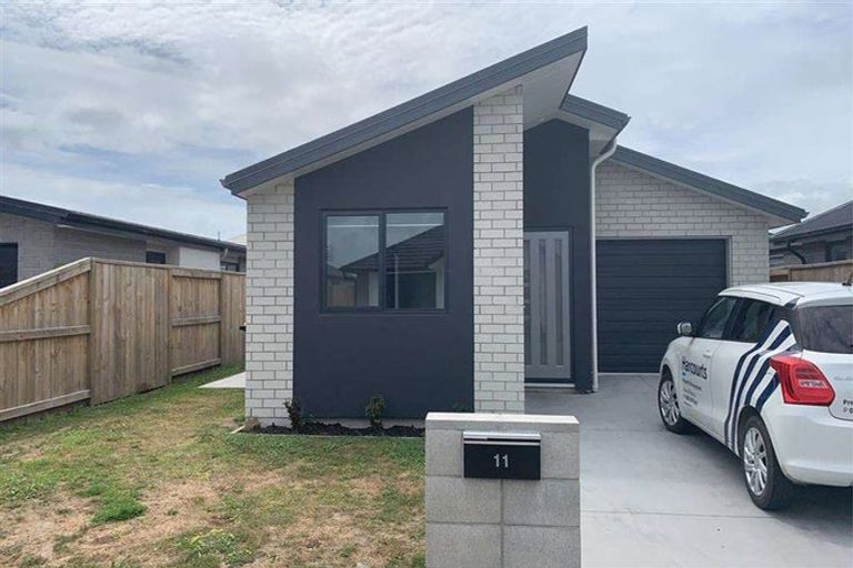 Photo of property in 11 Navy Lane, Papamoa, 3118