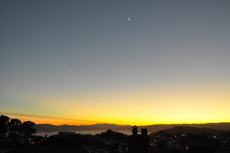 Photo of property in 53 Todman Street, Brooklyn, Wellington, 6021