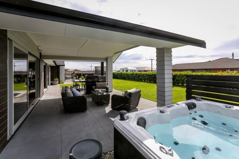 Photo of property in 96b Wills Road, Bell Block, New Plymouth, 4312