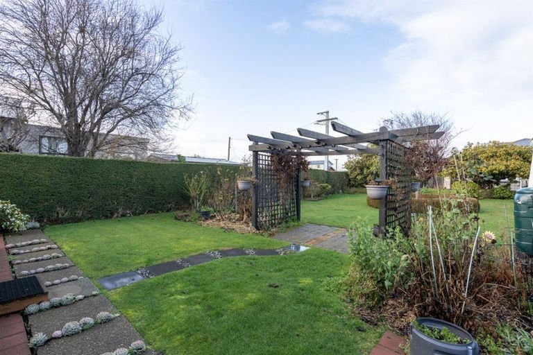 Photo of property in 24 Irving Street, Gore, 9710