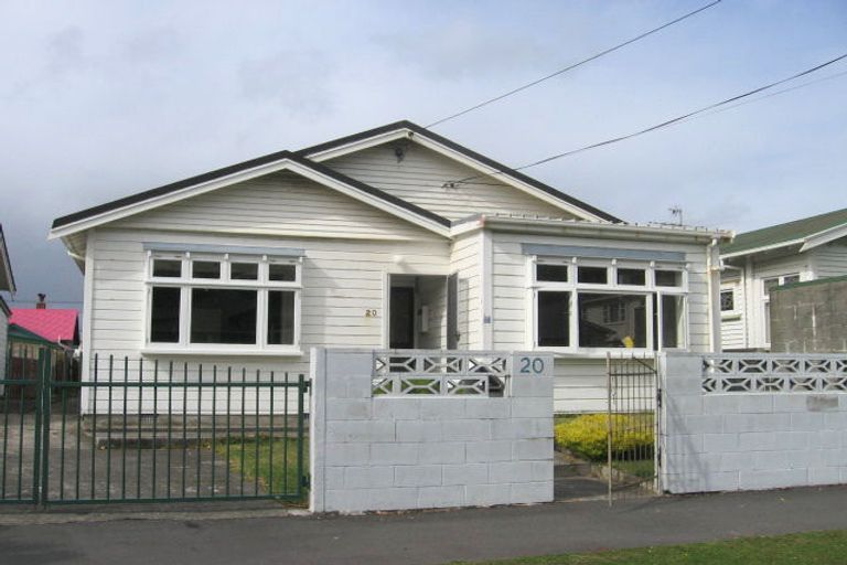 Photo of property in 20 Palm Avenue, Lyall Bay, Wellington, 6022