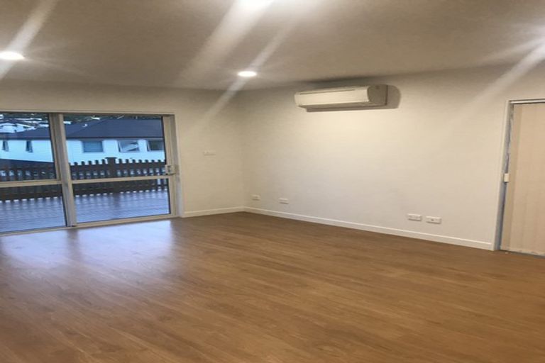 Photo of property in 24 Para Close, Fairview Heights, Auckland, 0632