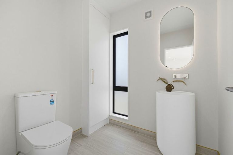 Photo of property in 8a Stanley Avenue, Milford, Auckland, 0620