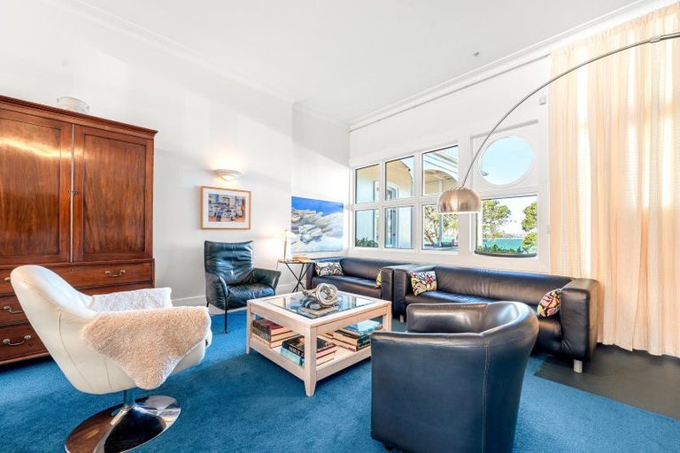 Photo of property in 2/5 King Edward Parade, Devonport, Auckland, 0624