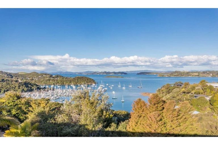 Photo of property in 61 Doves Bay Road, Kerikeri, 0294