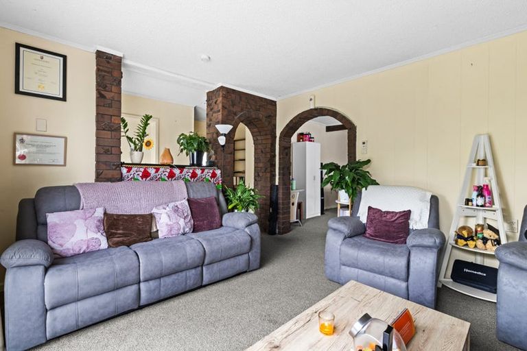 Photo of property in 24 Avenue Road, Greenmeadows, Napier, 4112