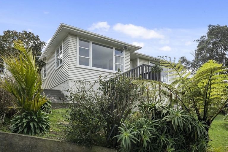 Photo of property in 4 Donlin Road, Pukerua Bay, 5026