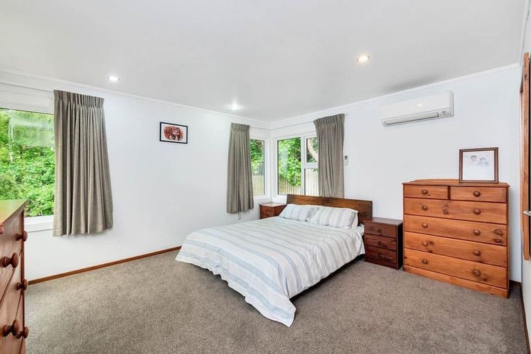 Photo of property in 72 Fitzwater Place, Henderson, Auckland, 0612