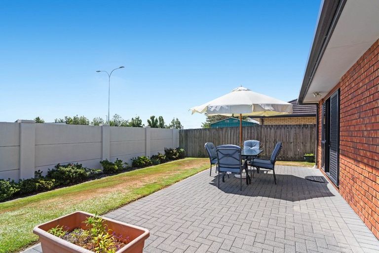 Photo of property in 10 Owhatiura Drive, Lynmore, Rotorua, 3010