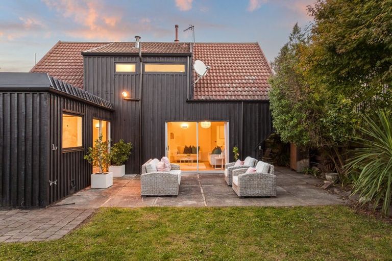 Photo of property in 2/24 Creyke Road, Ilam, Christchurch, 8041