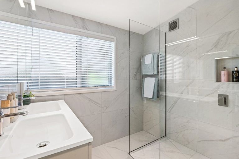 Photo of property in 102a Esplanade, Sumner, Christchurch, 8081