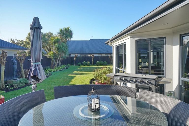 Photo of property in 2 The Stables, Woodend, 7610