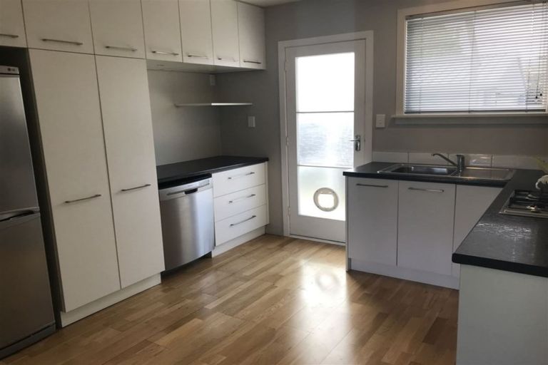 Photo of property in 2/40a Brookside Terrace, Bryndwr, Christchurch, 8053