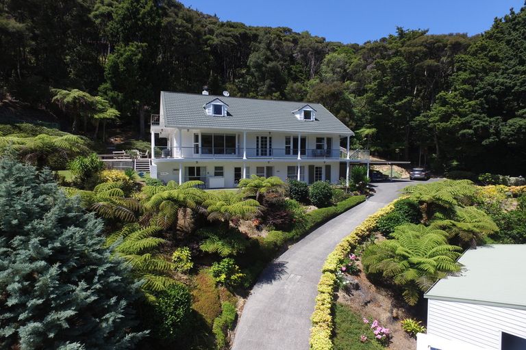 Photo of property in 48 Joyces Road, Paihia, 0200