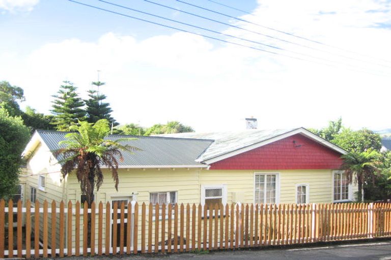 Photo of property in 12 William Street, Akaroa, 7520