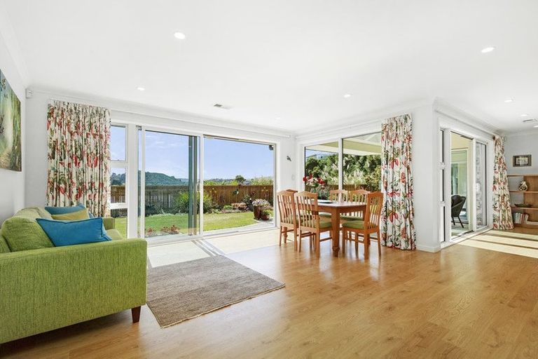 Photo of property in 206 Navigation Drive, Whitby, Porirua, 5024