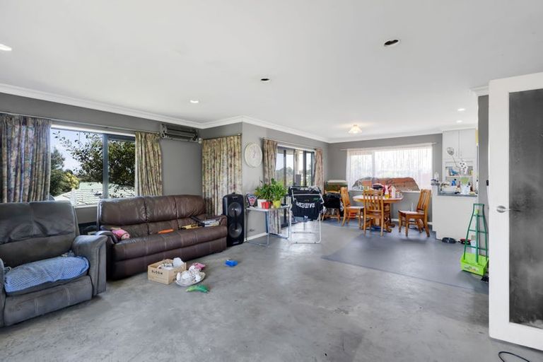 Photo of property in 8 Horizon Heights, Whalers Gate, New Plymouth, 4310