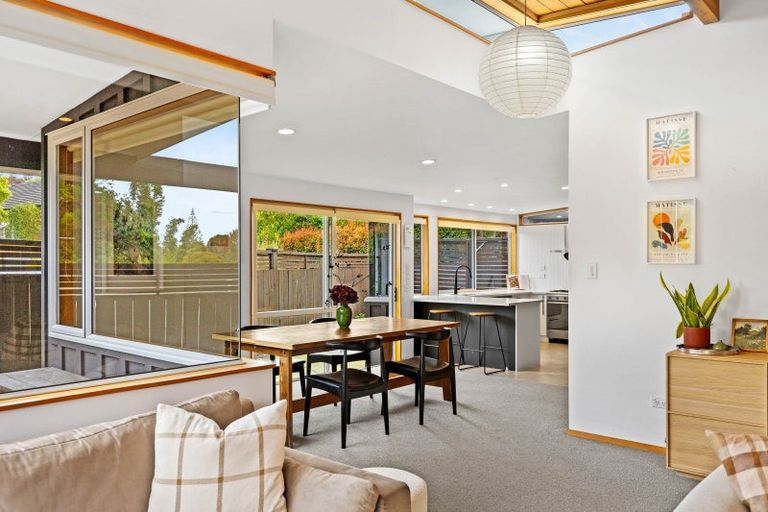 Photo of property in 190a Hutchinson Avenue, New Lynn, Auckland, 0600