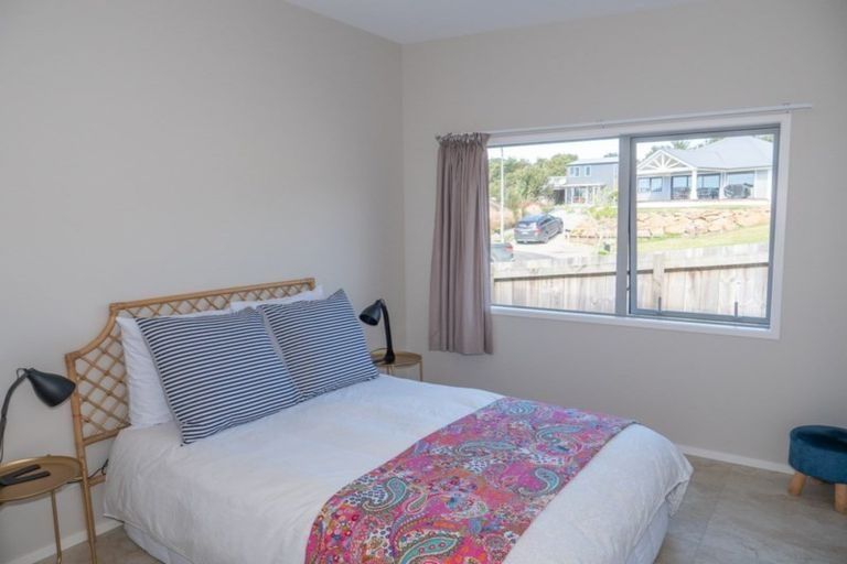 Photo of property in 7 Frangipani Street, Cable Bay, 0420