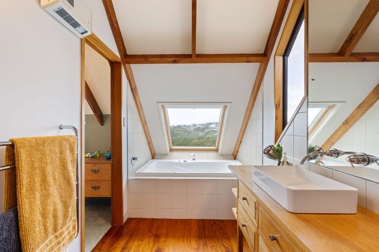 Photo of property in 78 Santa Maria Avenue, Mount Pleasant, Christchurch, 8081