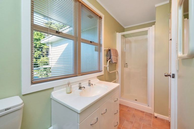 Photo of property in 23 James Mcleod Road, Shelly Beach, Helensville, 0874