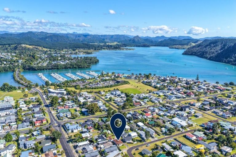 Photo of property in 201a The Square, Whangamata, 3620