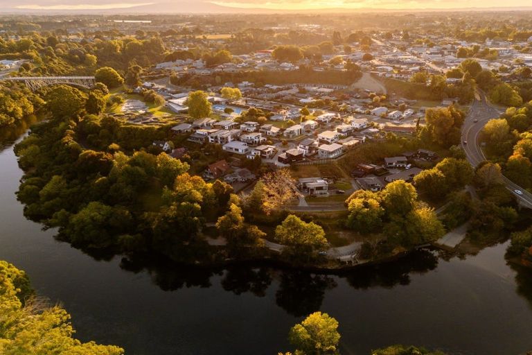 Photo of property in 5 Ada Close, Cambridge, 3434