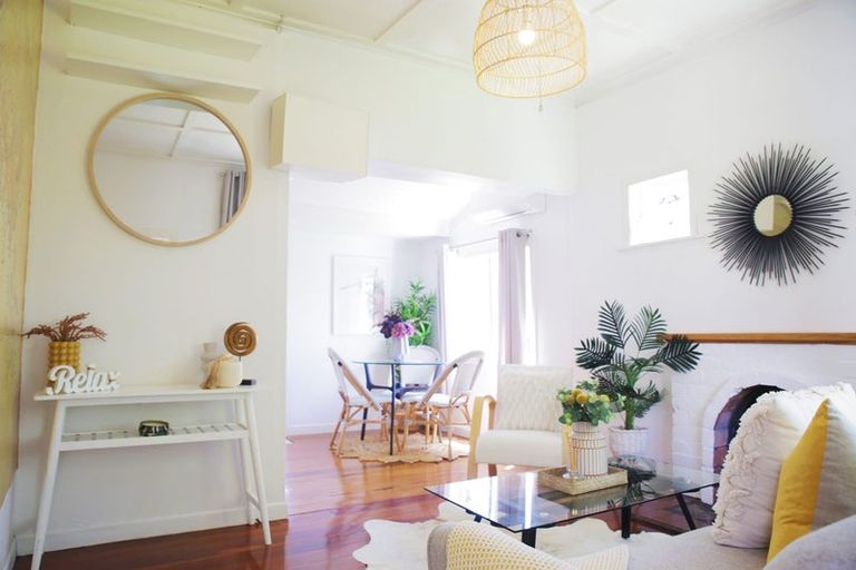 Photo of property in 1/89 Glengarry Road, Glen Eden, Auckland, 0602