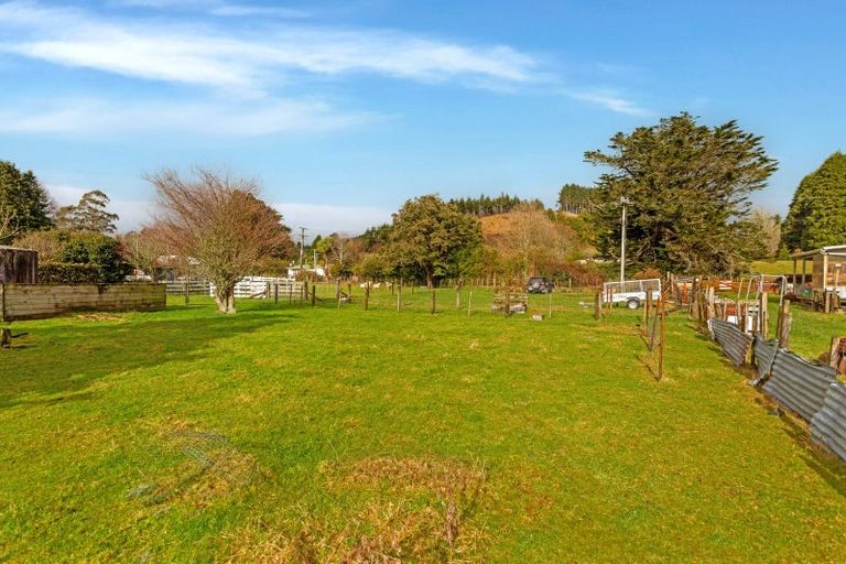 Photo of property in 10 Raumati Street, Matawai, 4075