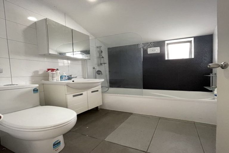 Photo of property in 2126/10 John Jennings Drive, Oteha, Auckland, 0632
