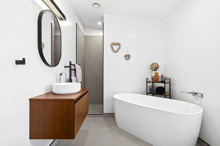 Photo of property in 185 Burdon Loop, Lake Hawea, 9382