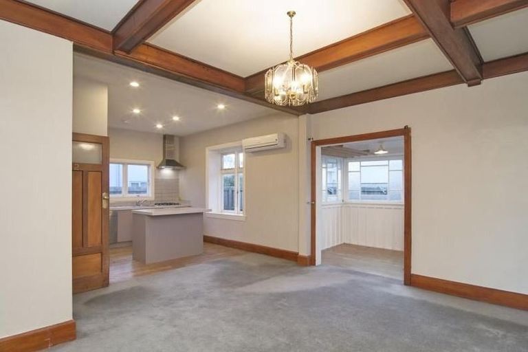 Photo of property in 15 Euston Street, Riccarton, Christchurch, 8041