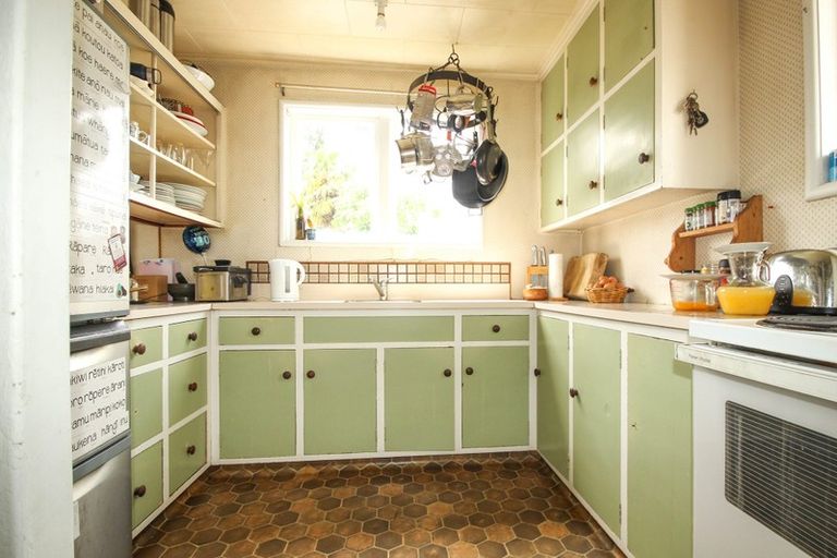 Photo of property in 237 Warwick Road, Mayfair, Hastings, 4122