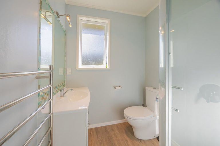 Photo of property in 15 John Ross Place, Kairakau, Elsthorpe, 4295