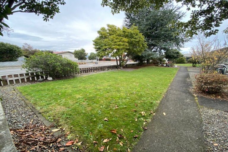 Photo of property in 3/299 Ruahine Street, Terrace End, Palmerston North, 4410