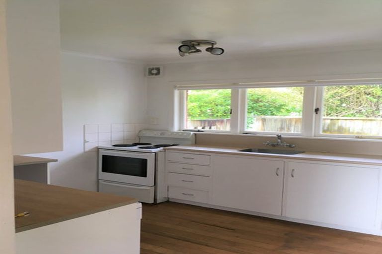 Photo of property in 3/10a Fenwick Avenue, Milford, Auckland, 0620