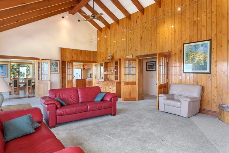 Photo of property in 200 Paparoa Road, Wainui, Opotiki, 3198