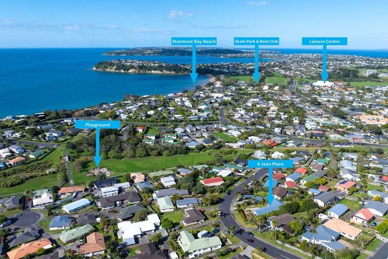Photo of property in 8 Jean Place, Stanmore Bay, Whangaparaoa, 0932