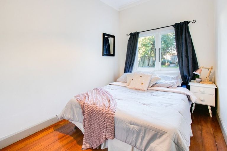 Photo of property in 28 Ashridge Road, Napier South, Napier, 4110